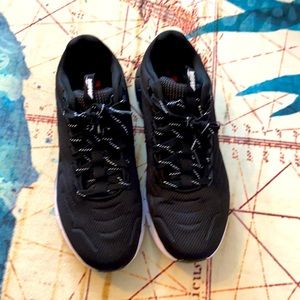 Men’s Athletic Shoes